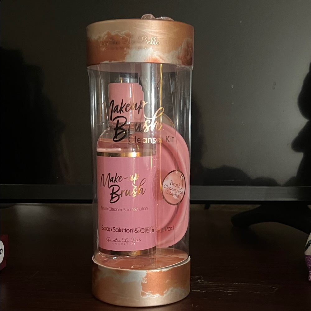 Jasmine La Belle Makeup Brush Cleanser Kit in Pink-NWT